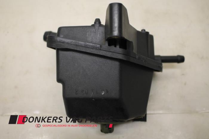 Begagnade Styrservotank Audi TT Roadster (8N9) 1.8 20V Turbo Pris € 12,00 Marginaltabell erbjuds av Donkers VAG Parts
