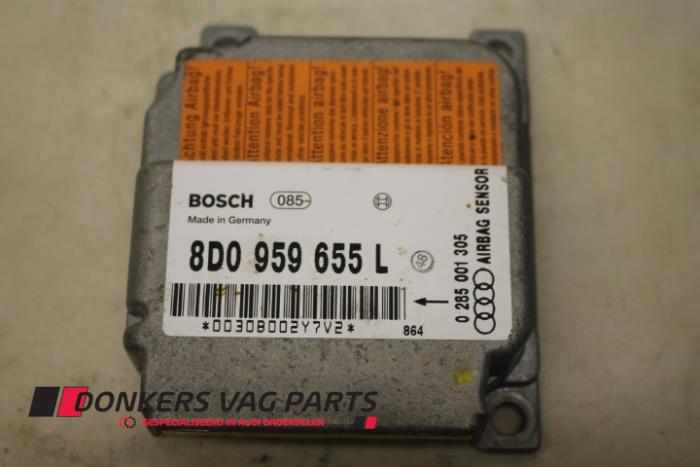Usagé Module airbag Audi S4 Avant (B5) 2.7 V6 30V Turbo Prix € 15,00 Règlement à la marge proposé par Donkers VAG Parts