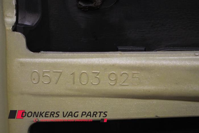 Abdeckblech Motor van een Audi A8 (D3) 4.0 TDI V8 32V Lang Quattro 2003