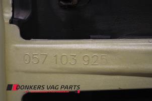 Abdeckblech Motor van een Audi A8 (D3) 4.0 TDI V8 32V Lang Quattro 2003