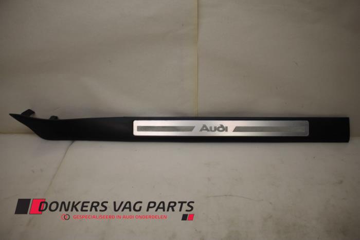 Używane Próg drzwi prawa Audi A8 (D3) 4.0 TDI V8 32V Lang Quattro Cena € 20,00 Procedura marży oferowane przez Donkers VAG Parts