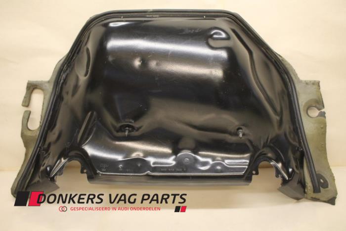 Używane Parawan Audi S8 (D4) 4.0 V8 TFSI 32V Cena € 20,00 Z VAT oferowane przez Donkers VAG Parts