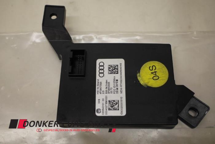 Używane Modul keyless vehicle Audi A6 (C6) 3.0 TDI V6 24V Quattro Cena € 35,00 Procedura marży oferowane przez Donkers VAG Parts