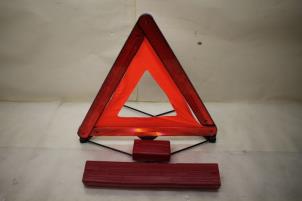 Used Warning triangle Audi Miscellaneous Price € 10,00 Margin scheme offered by Autoparts Veghel