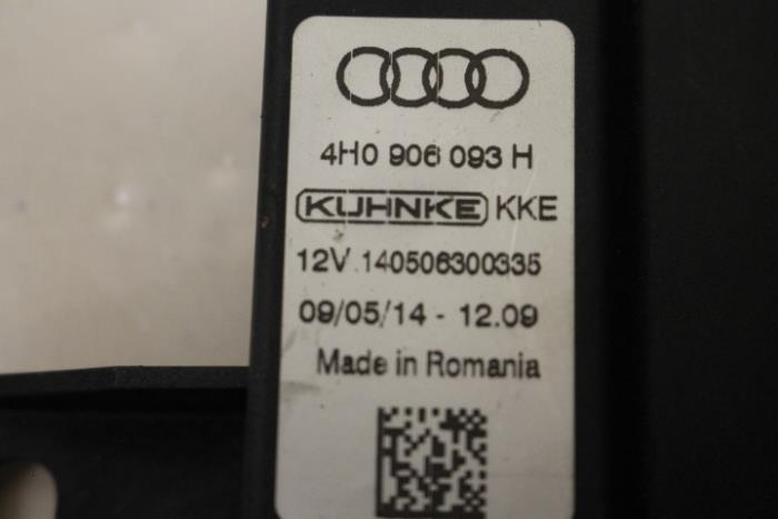 Module pompe carburant d'un Audi A8 2014