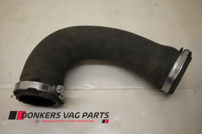 Usagé Tuyau intercooler Audi A5 (8T3) 1.8 TFSI 16V Prix € 10,00 Règlement à la marge proposé par Donkers VAG Parts