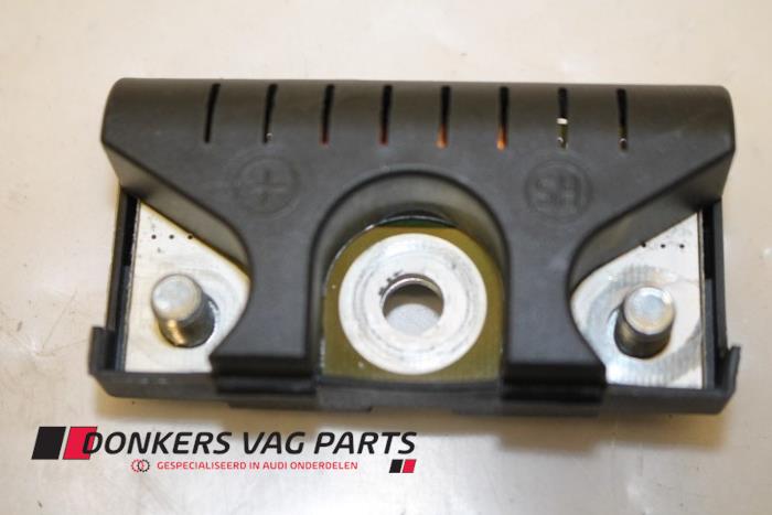 Używane Antena (rózne) Audi A5 (8T3) 1.8 TFSI 16V Cena € 8,00 Procedura marży oferowane przez Donkers VAG Parts