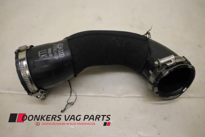 Gebrauchte Intercooler Schlauch Audi RS 6 Avant (C6) RS6 5.0 V10 40V TFSI Preis € 50,00 Margenregelung angeboten von Donkers VAG Parts