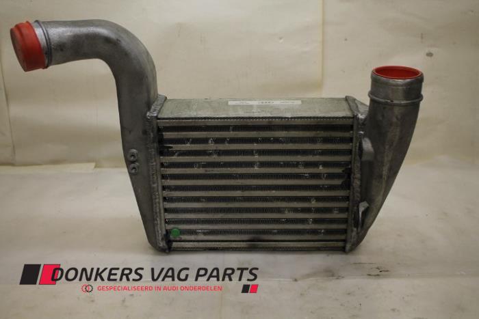 Usados Intercooler Audi RS 6 Avant (C6) RS6 5.0 V10 40V TFSI Precio € 350,00 Norma de margen ofrecido por Donkers VAG Parts