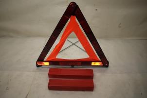 Used Warning triangle Audi A8 Price € 10,00 Margin scheme offered by Autoparts Veghel
