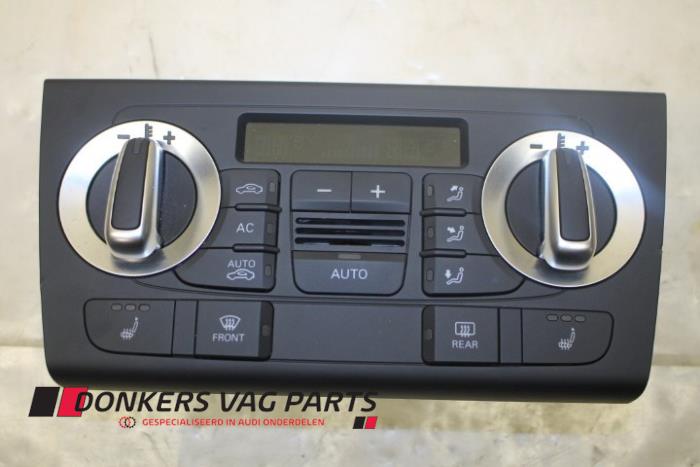 Używane Panel climatronic Audi Q3 Cena € 250,00 Procedura marży oferowane przez Donkers VAG Parts