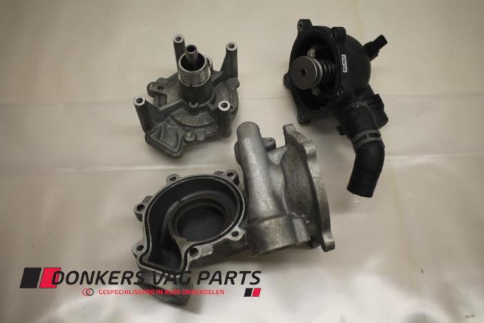 Begagnade Vattenpump Audi S6 (C7) 4.0 V8 TFSI Pris € 275,01 Inklusive moms erbjuds av Donkers VAG Parts
