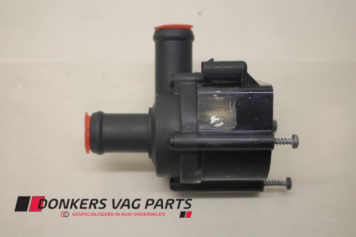 Begagnade Extra vattenpump Audi S6 (C7) 4.0 V8 TFSI Pris € 100,01 Inklusive moms erbjuds av Donkers VAG Parts