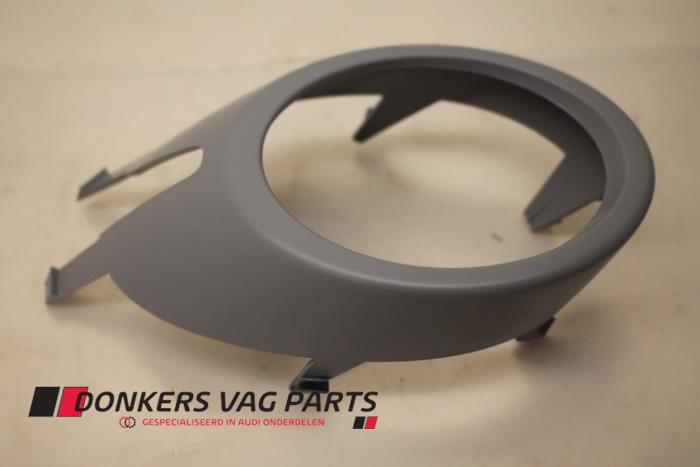 Nowe Element zderzaka prawy przód Audi A4 Cena € 27,50 Z VAT oferowane przez Donkers VAG Parts