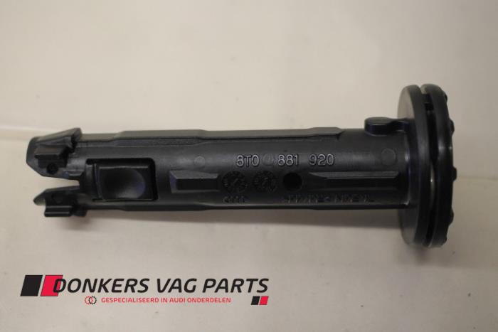 Nya Nackstöd Audi A4 Pris € 7,01 Inklusive moms erbjuds av Donkers VAG Parts