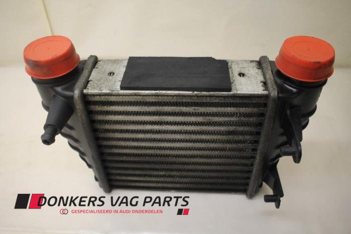 Usados Intercooler Audi A4 Cabrio (B7) 2.0 TFSI 20V Precio € 50,00 Norma de margen ofrecido por Donkers VAG Parts