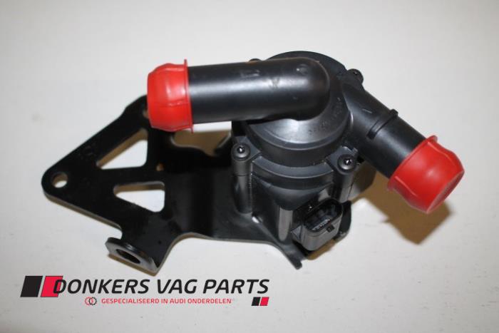 Begagnade Extra vattenpump Audi S6 (C7) 4.0 V8 TFSI Pris € 100,01 Inklusive moms erbjuds av Donkers VAG Parts