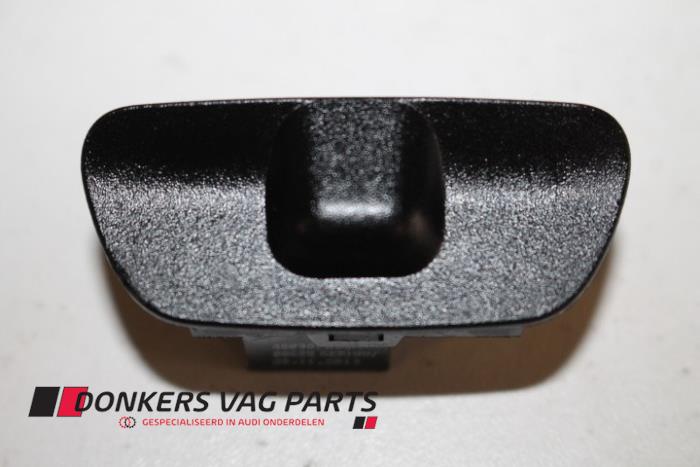 Begagnade Ljussensor Audi S6 (C7) 4.0 V8 TFSI Pris € 14,99 Inklusive moms erbjuds av Donkers VAG Parts