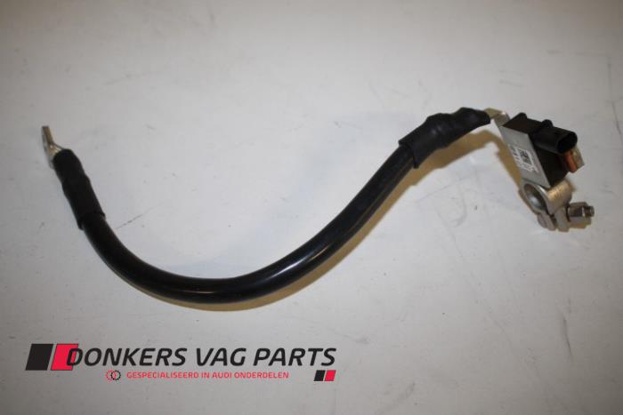 Używane Moduł sterujący akumulatora Audi S6 (C7) 4.0 V8 TFSI Cena € 20,00 Z VAT oferowane przez Donkers VAG Parts