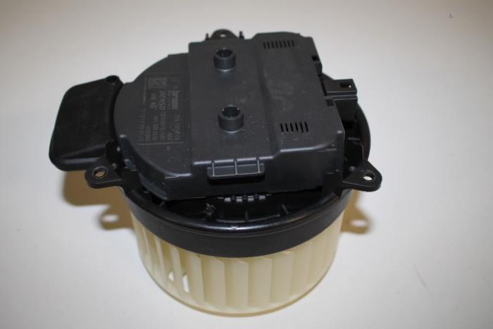 Heating and ventilation fan motor Audi S6 - 4H1820021B