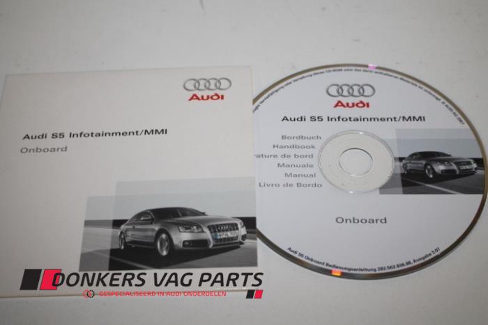 Używane Odtwarzacz CD (rózne) Audi A5 Cena € 15,00 Procedura marży oferowane przez Donkers VAG Parts