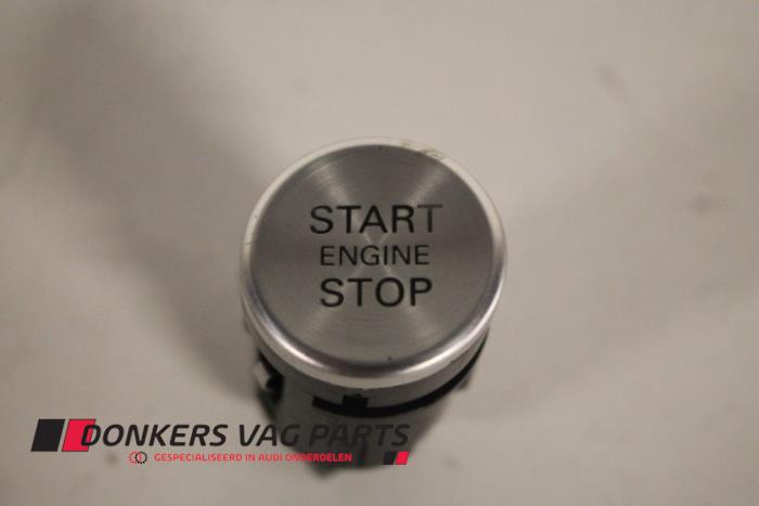Usagé Commande start/stop Audi S8 (D3) 5.2 V10 40V Prix € 35,00 Règlement à la marge proposé par Donkers VAG Parts