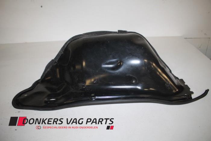 Używane Parawan Audi RS 6 Avant (C7) 4.0 V8 TFSI 32V Cena € 25,00 Z VAT oferowane przez Donkers VAG Parts
