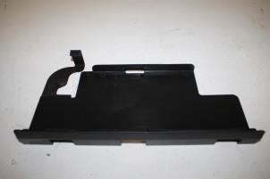Used Battery cover Audi RS 5 (8T3) 4.2 V8 32V Price € 3,00 Margin scheme offered by Autoparts Veghel