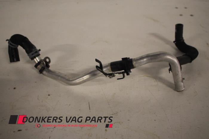 Begagnade Vattenrör Audi RS7 Sportback (4GA/4GF) 4.0 V8 TFSI 32V Pris € 20,00 Inklusive moms erbjuds av Donkers VAG Parts