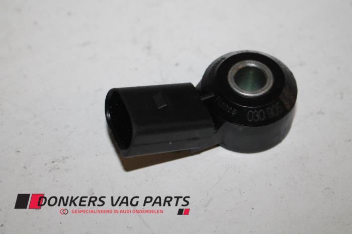 Begagnade Knackningssensor Audi RS7 Sportback (4GA/4GF) 4.0 V8 TFSI 32V Pris € 40,00 Inklusive moms erbjuds av Donkers VAG Parts