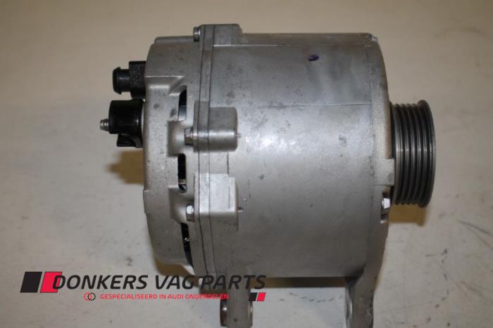 Usagé Dynamo Audi RS7 Sportback (4GA/4GF) 4.0 V8 TFSI 32V Prix € 182,01 Prix TTC proposé par Donkers VAG Parts
