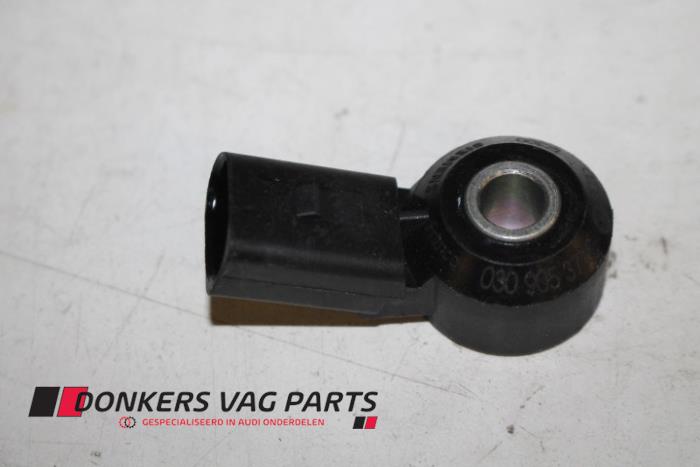Begagnade Knackningssensor Audi RS7 Sportback (4GA/4GF) 4.0 V8 TFSI 32V Pris € 40,00 Inklusive moms erbjuds av Donkers VAG Parts