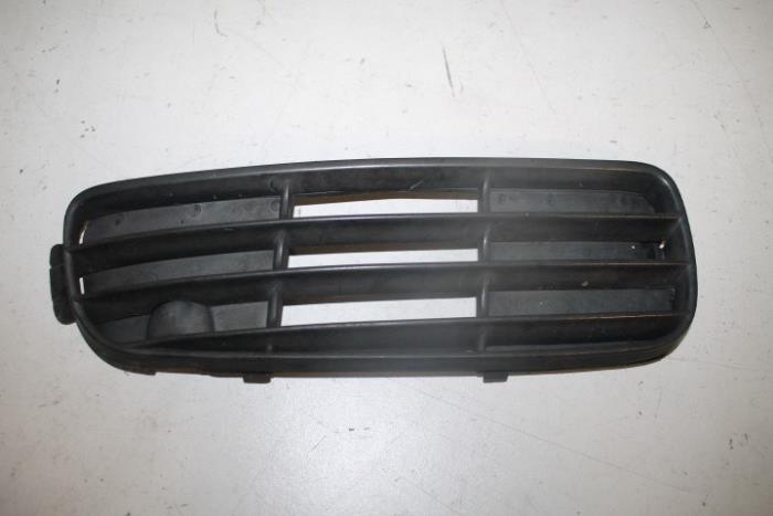 Bumper grille Audi 80 - 8A0807346C01C - Autoparts Veghel