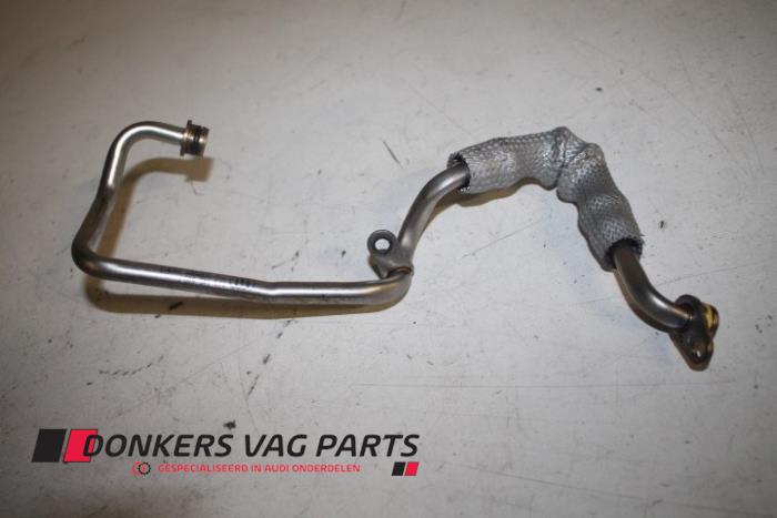 Begagnade Vattenrör Audi S8 (D4) 4.0 V8 TFSI 32V Pris € 25,00 Inklusive moms erbjuds av Donkers VAG Parts