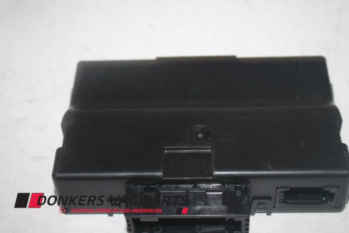 Usados Módulo Gateway Audi S8 (D4) 4.0 V8 TFSI 32V Precio € 100,00 Norma de margen ofrecido por Donkers VAG Parts