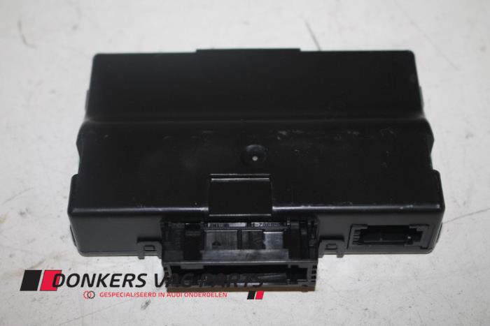 Usados Módulo Gateway Audi S8 (D4) 4.0 V8 TFSI 32V Precio € 100,01 IVA incluido ofrecido por Donkers VAG Parts