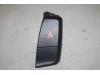 Audi A4 (B8) 2.0 TDI 16V Bouton de warning