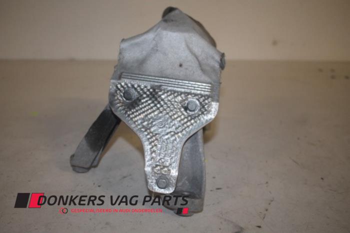 Begagnade Motorfäste Audi A4 (B8) 2.0 TDI 16V Pris € 10,00 Marginaltabell erbjuds av Donkers VAG Parts
