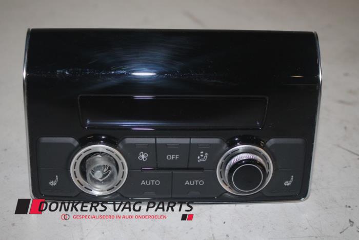 Używane Panel climatronic Audi S8 (D4) 4.0 V8 TFSI 32V Cena € 125,00 Procedura marży oferowane przez Donkers VAG Parts