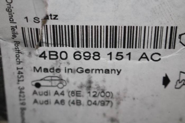 Klocek hamulcowy przód z Audi A6
