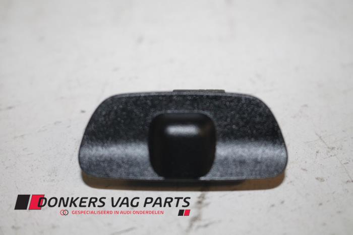Begagnade Ljussensor Audi A6 Avant (C7) 3.0 TDI V6 24V Quattro Pris € 14,99 Inklusive moms erbjuds av Donkers VAG Parts