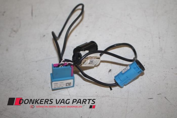 Używane Mikrofon Audi A6 Cena € 35,00 Procedura marży oferowane przez Donkers VAG Parts