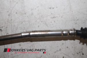 Auspuff Temperatursensor van een Audi A6 Allroad Quattro (C7) 3.0 TDI V6 24V 2013