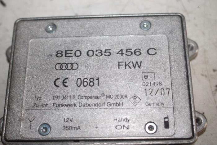 Radio amplifier from a Audi A6 2007