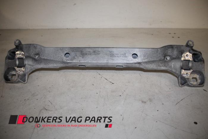 Begagnade Motorbalk Audi A8 Pris € 75,00 Marginaltabell erbjuds av Donkers VAG Parts