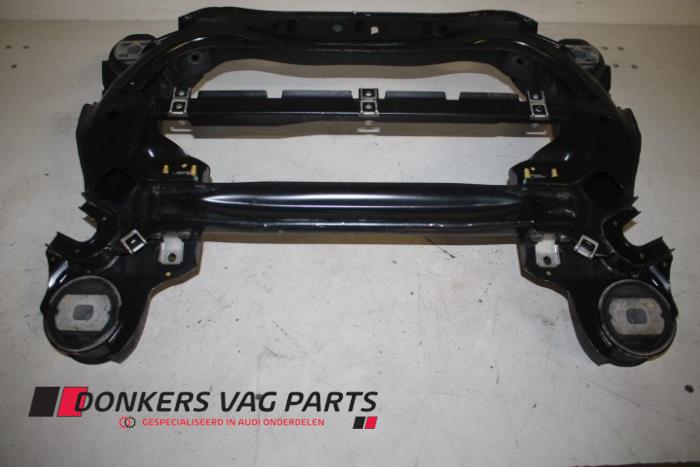 Begagnade Underram Audi A8 (D3) Pris € 350,00 Marginaltabell erbjuds av Donkers VAG Parts