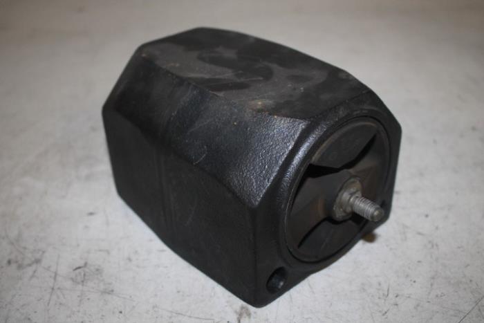 Vibration damper from a Audi A4 2004