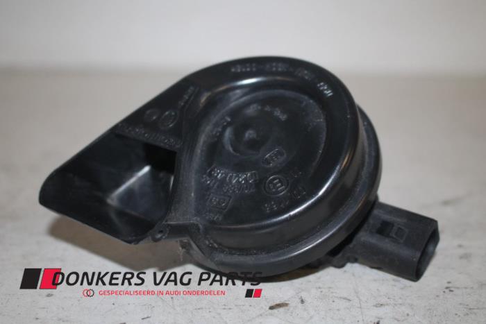 Używane Klakson Audi A4 Avant (B8) 2.0 TFSI 16V Cena € 20,00 Procedura marży oferowane przez Donkers VAG Parts