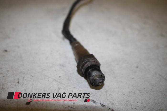 Sonde lambda d'un Audi A4 Avant (B8) 2.0 TFSI 16V 2009