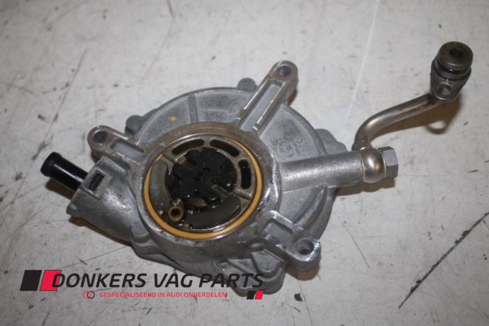 Usagé Pompe à vide (essence) Audi RS 6 Avant (C7) 4.0 V8 TFSI 32V Prix € 200,01 Prix TTC proposé par Donkers VAG Parts